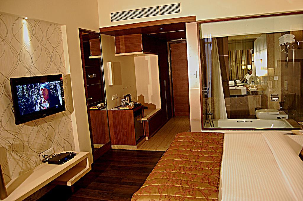Sentosa Resorts & Water Park Chinchvad Kamer foto